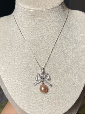 Freshwater Pearl Bow Pendant - silver-tone